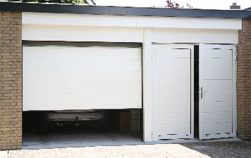 Garagentor mit Tür Twin Weiß
